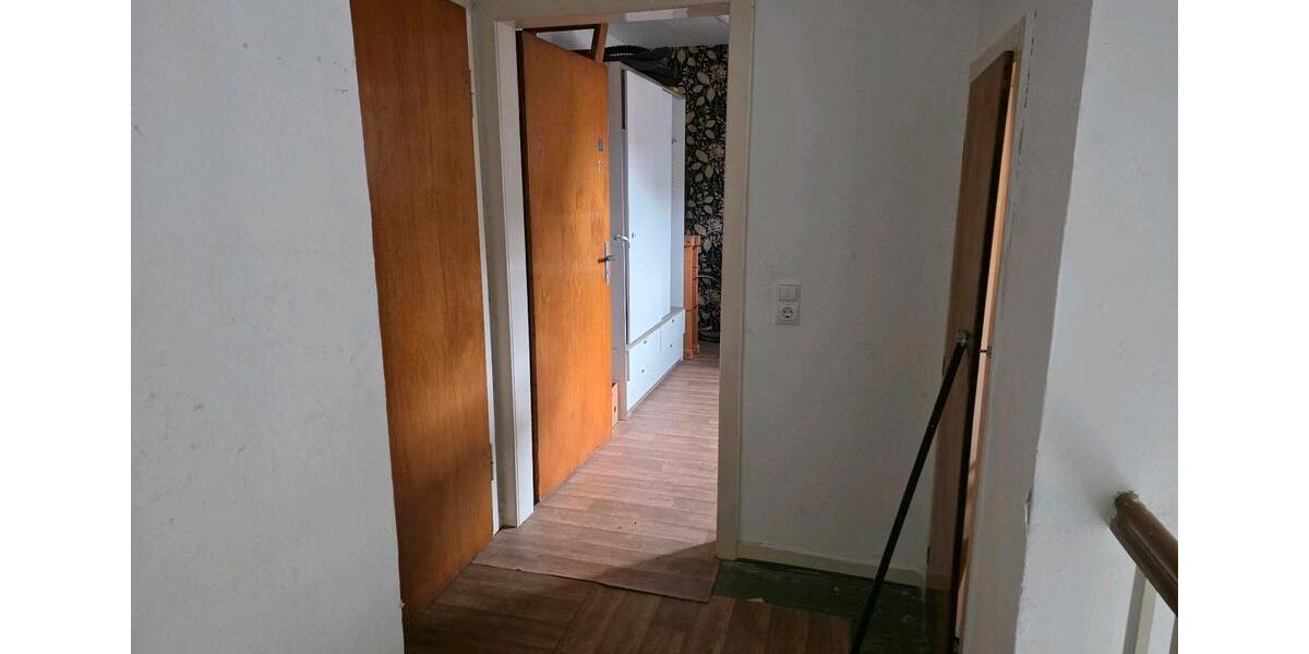 Dachgeschoßwohnung Alsdorf - 2 Zimmer, 40 m&sup2;, 730&euro; | Angebot:25931872