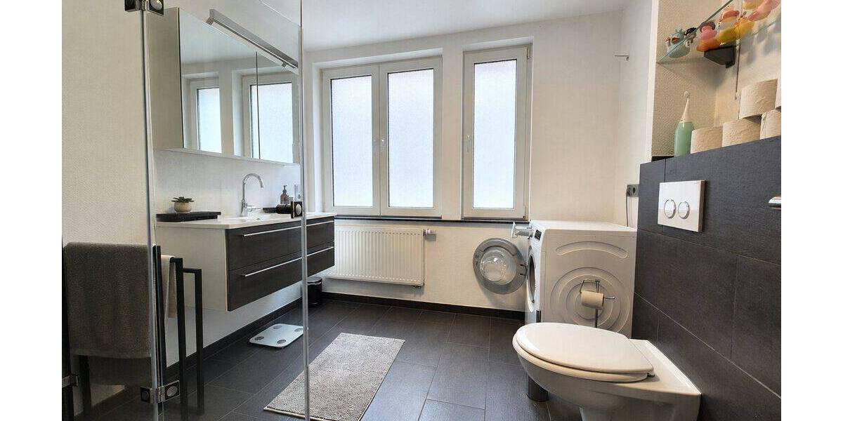 Etagenwohnung Aachen Aachen-Mitte - 2 Zimmer, 75 m&sup2;, 249.000&euro; | Angebot:26787495