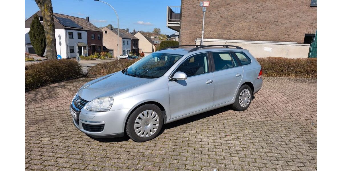 VW Golf 116.000 km 6.800 &euro; Würselen 52146