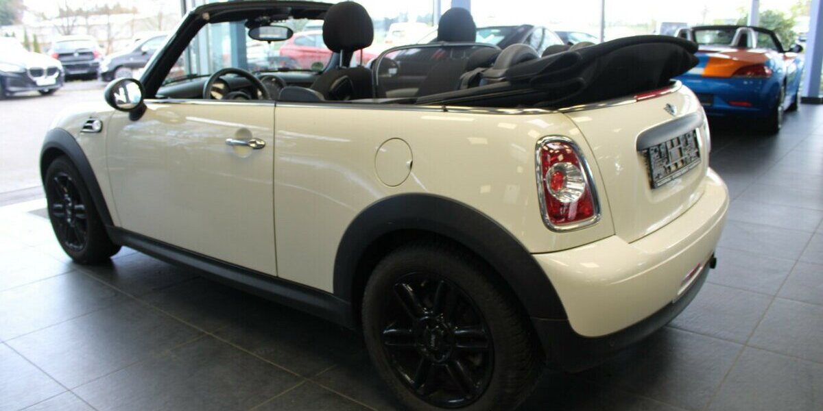 Mini One Cabrio 73.682 km 10.780 &euro; Euskirchen 53881
