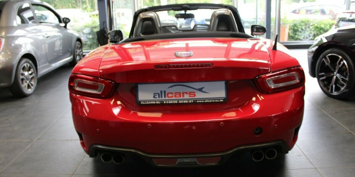 Fiat 124 Spider Abarth Serie 0 Turismo 1.4 MultiAir Tur 70.994 km 23.980 &euro; Euskirchen 53881