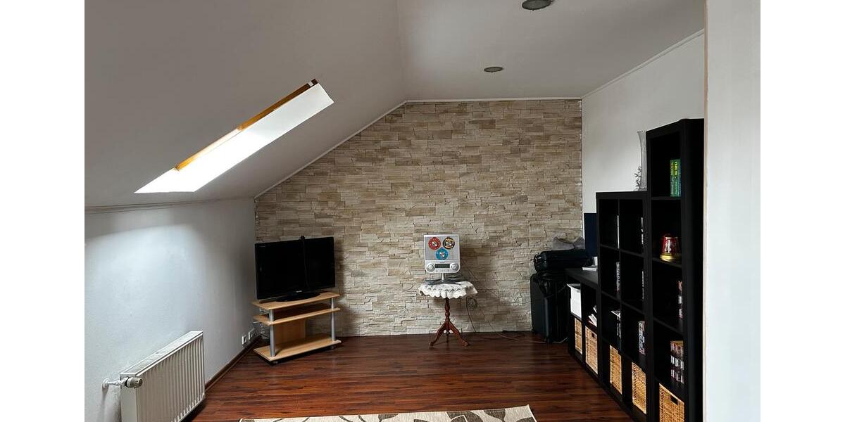 Reihenhaus Düren Mariaweiler-Hoven - 8 Zimmer, 200 m&sup2;, 350.000&euro; | Angebot:25205111