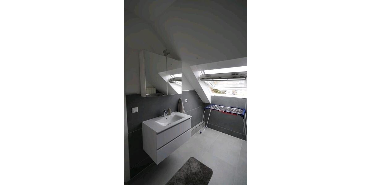 Dachgeschoßwohnung Weilerswist - 1 Zimmer, 50 m&sup2;, 920&euro; | Angebot:26582273