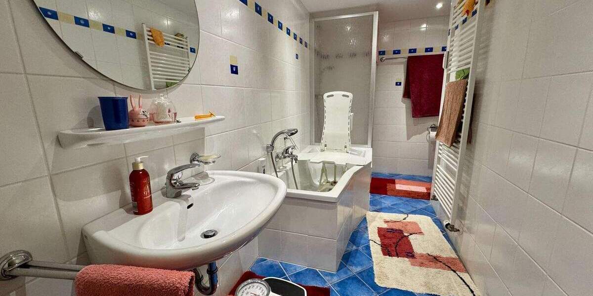 Etagenwohnung Aachen Aachen-Mitte - 3 Zimmer, 90 m&sup2;, 199.000&euro; | Angebot:25664769