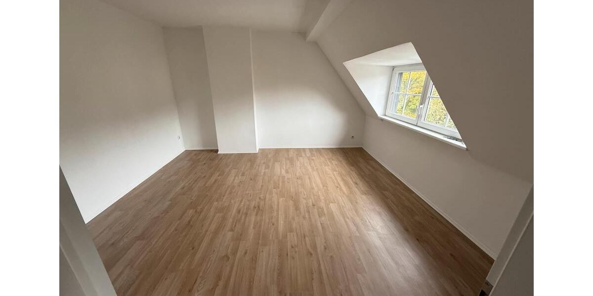 Dachgeschoßwohnung Langerwehe - 2 Zimmer, 63 m&sup2;, 670&euro; | Angebot:25844075