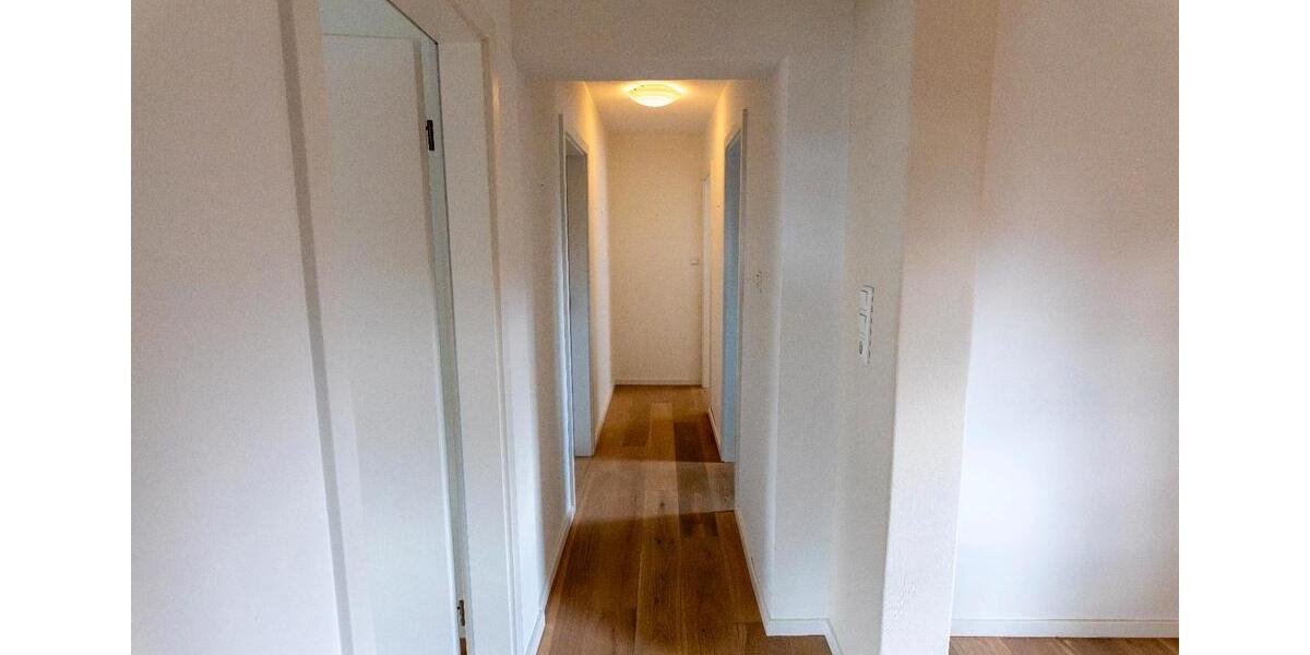 Etagenwohnung Simmerath - 5 Zimmer, 145 m&sup2;, 1.400&euro; | Angebot:25944930