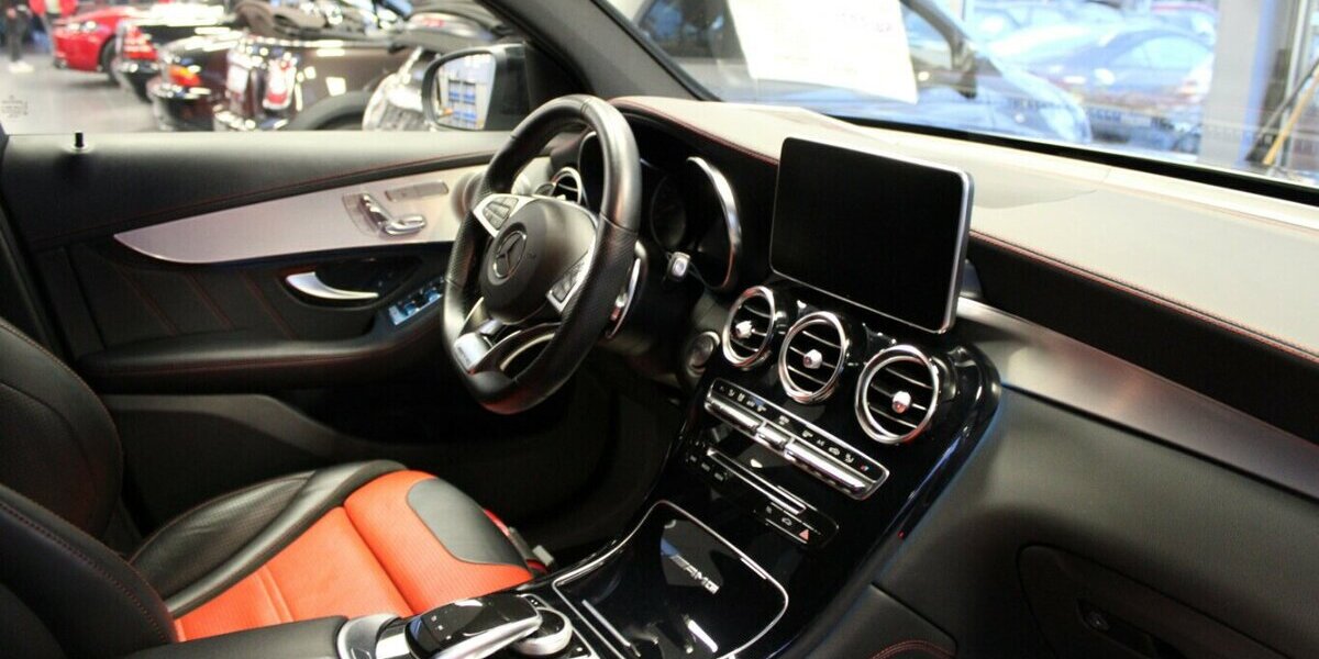 Mercedes-Benz GLC 63 AMG Coupe 4Matic+ AMG Speedshift MCT - 8-fa 47.890 km 51.980 &euro; Euskirchen 53881