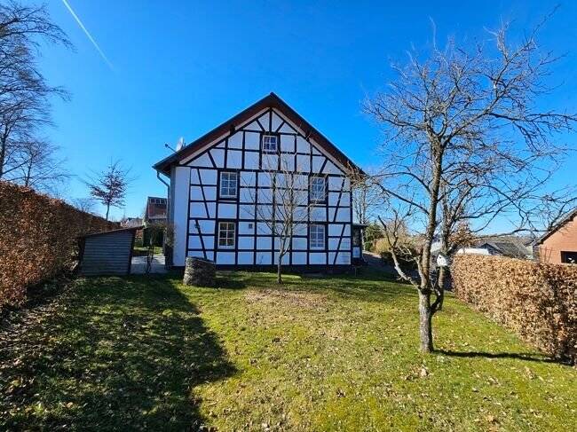 Einfamilienhaus Simmerath Huppenbroich - 1 Zimmer, 425 m&sup2;, 750.000&euro; | Angebot:25747990