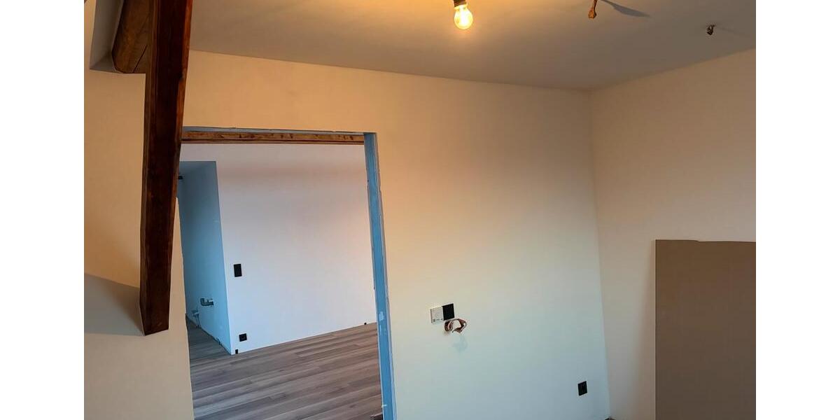 Dachgeschoßwohnung Baesweiler - 3 Zimmer, 85 m&sup2;, 1.200&euro; | Angebot:26627126
