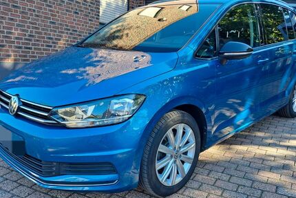 VW Touran 106.200 km 19.490 &euro; Alsdorf 52477