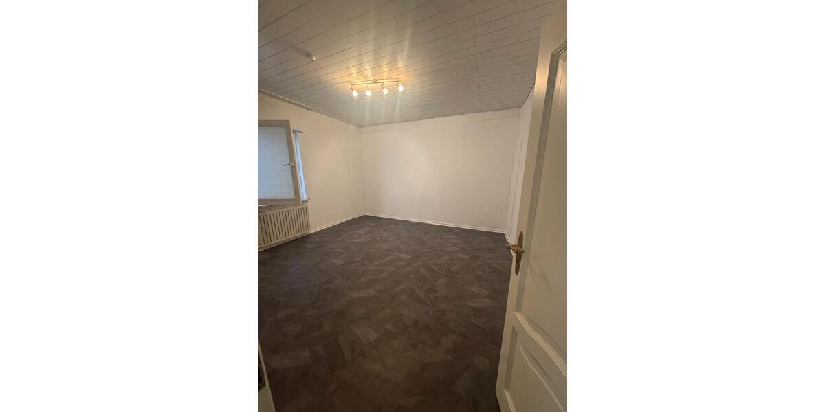 Erdgeschoßwohnung Würselen - 2 Zimmer, 80 m&sup2;, 1.080&euro; | Angebot:25865919