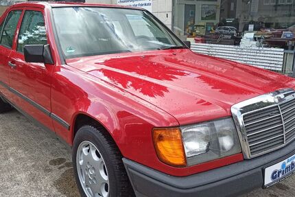 Mercedes-Benz 200 124.350 km 6.500 &euro; Aachen 52078