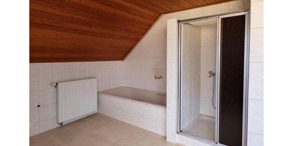 Einfamilienhaus Alsdorf - 4 Zimmer, 129 m&sup2;, 1.355&euro; | Angebot:26121766