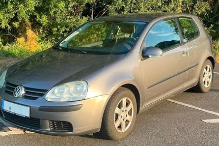 VW Golf 225.000 km 1.990 &euro; Kall 53925