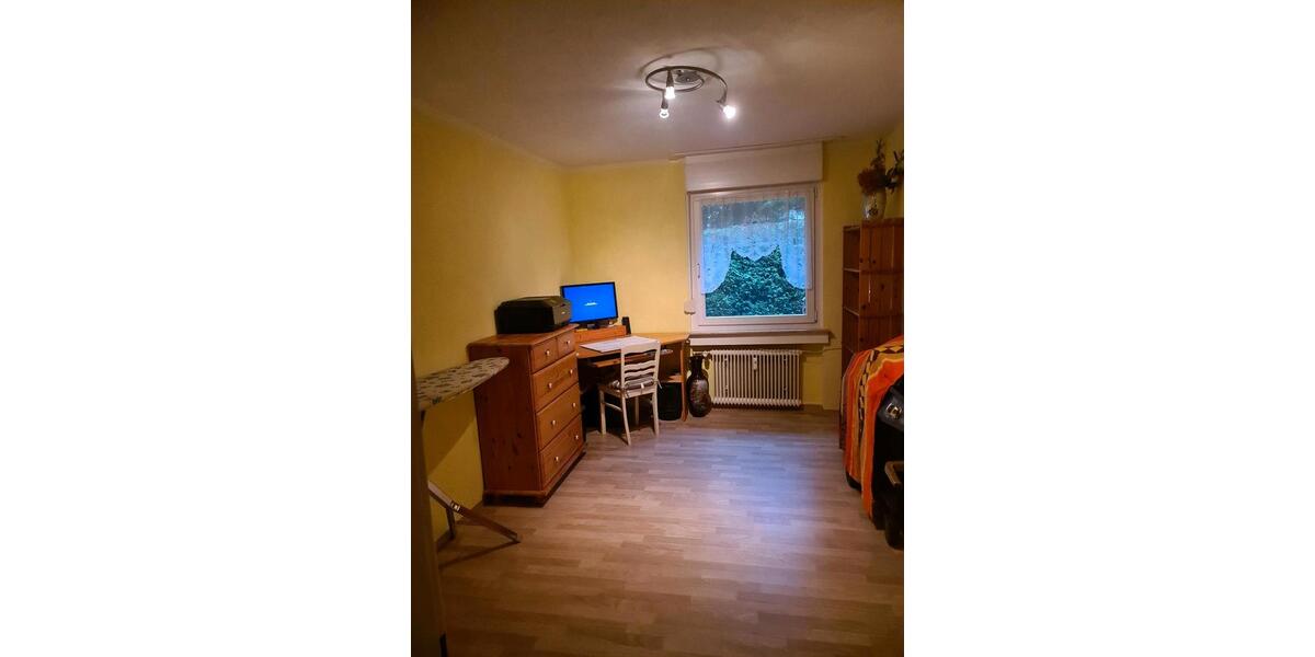 Erdgeschoßwohnung Bergheim Ahe - 4 Zimmer, 99 m&sup2;, 125.000&euro; | Angebot:24811776