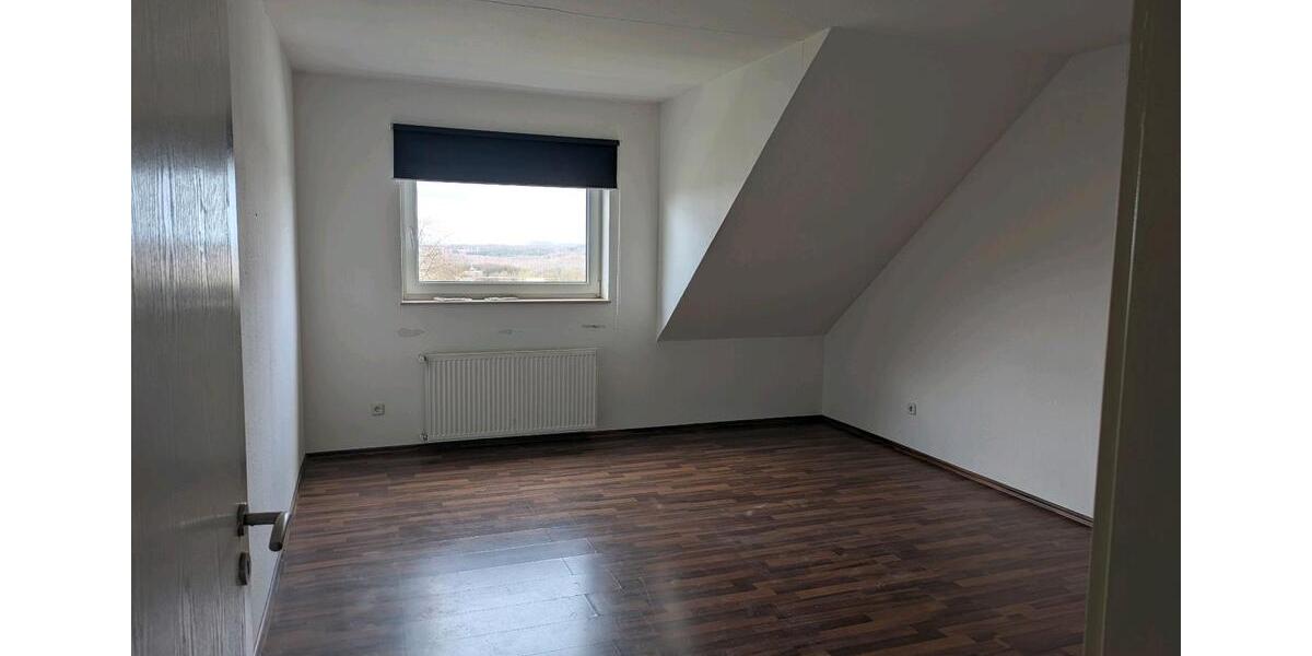 Dachgeschoßwohnung Stolberg (Rheinland) - 4 Zimmer, 116 m&sup2;, 1.126&euro; | Angebot:25852037
