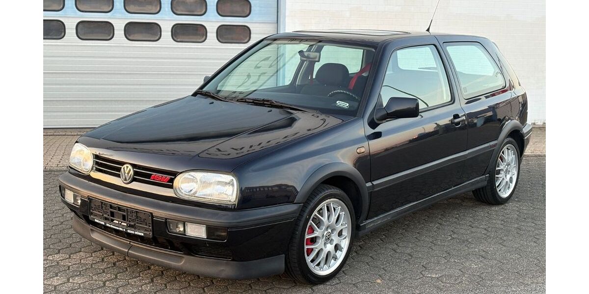 VW Golf 134.000 km 15.999 &euro; Düren 52353