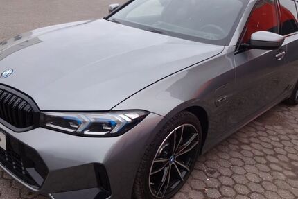 BMW 330 1.400 km 42.100 &euro; Zülpich 53909