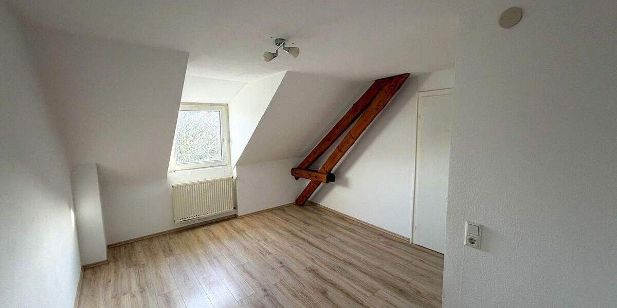 Mehrfamilienhaus, Wohnhaus Stolberg (Rheinland) / Büsbach Büsbach - 7 Zimmer, 173 m&sup2;, 359.000&euro; | Angebot:25742452