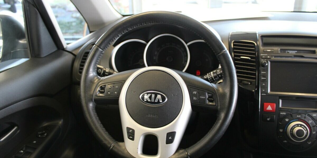 Kia Venga 1.6 CVVT Edition 7 - Panorama - 42.466 km 8.980 &euro; Euskirchen 53881