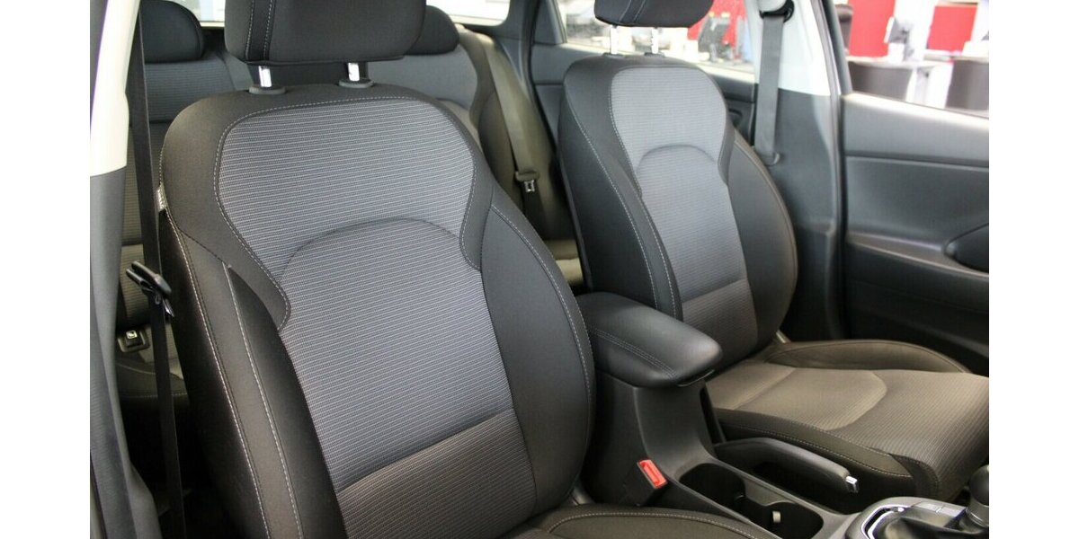 Hyundai i30 Kombi 1.0 T-GDI DCT Select 42.180 km 16.980 &euro; Euskirchen 53881