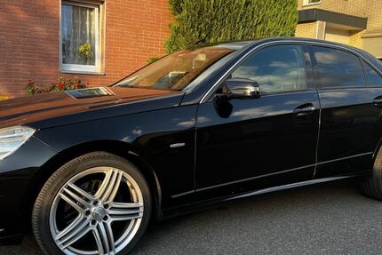 Mercedes-Benz E 250 424.930 km 6.000 &euro; Niederzier 52382