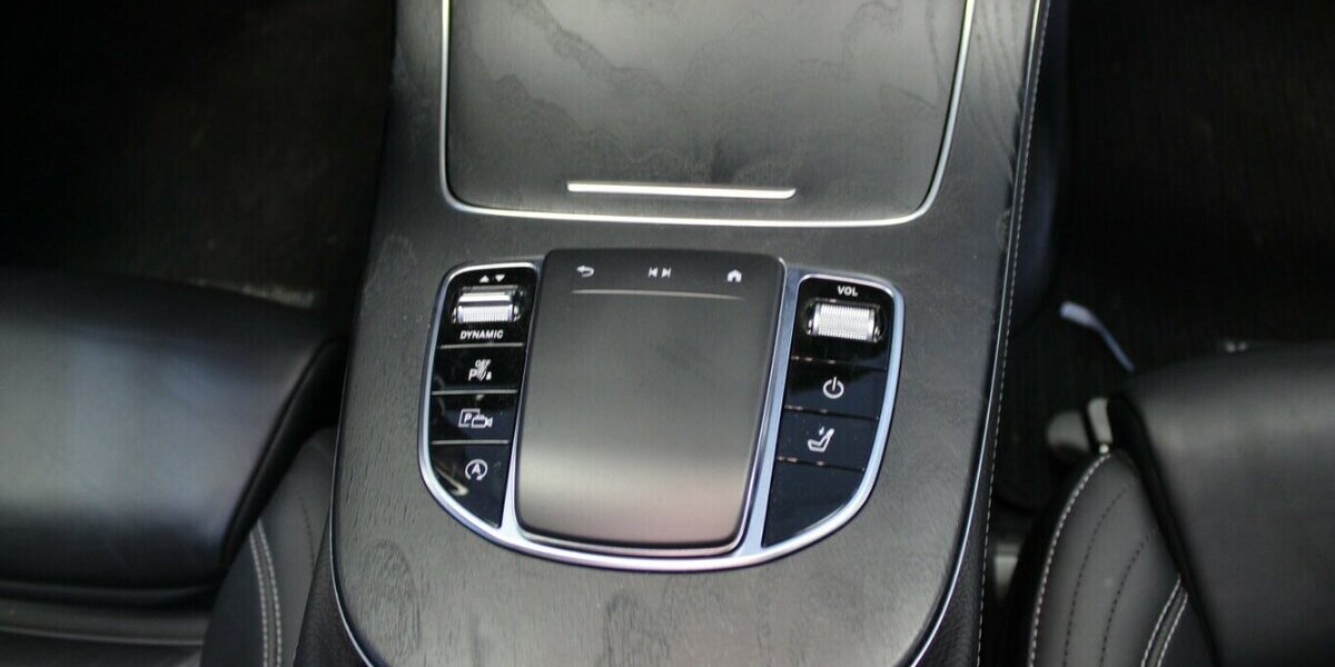 Mercedes-Benz E 300 d 4Matic T 9G-TRONIC AMG Line 78.920 km 39.980 &euro; Euskirchen 53881