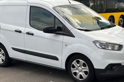 Ford Transit Courier 121.000 km 5.700 &euro; Erftstadt 50374