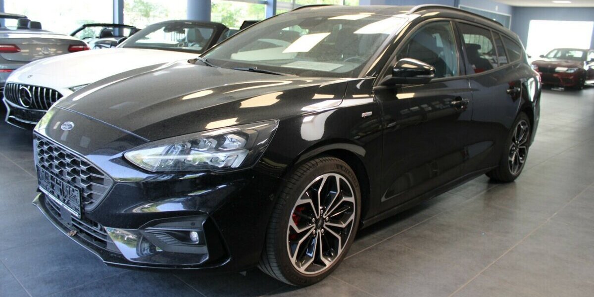 Ford Focus Turnier 1.5 EcoBlue St-Line X 155.940 km 11.480 &euro; Euskirchen 53881