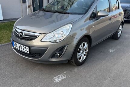 Opel Corsa 91.266 km 4.899 &euro; Euskirchen 53879