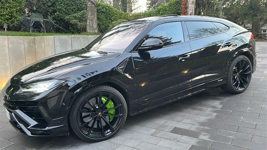 Lamborghini Urus 19.860 km 209.999 &euro; Aachen 52076