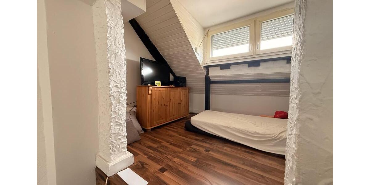 Reihenhaus Eschweiler - 3 Zimmer, 62 m&sup2;, 90.000&euro; | Angebot:26021168