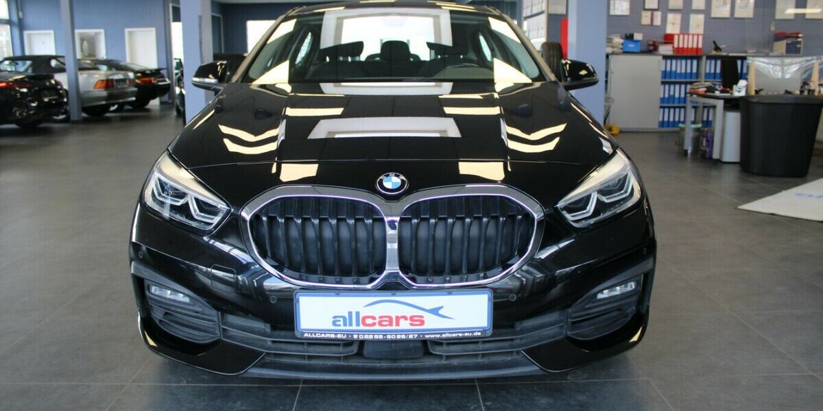 BMW 118 118i Aut.Advantage - Navi - LED -SHZ - PDC - 75.800 km 18.780 &euro; Euskirchen 53881