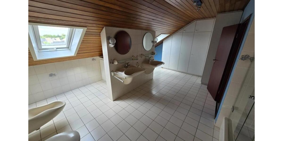 Maisonettenwohnung Eschweiler - 3.5 Zimmer, 115 m&sup2;, 279.000&euro; | Angebot:27024032