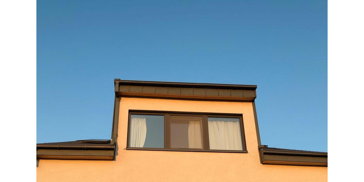 Dachgeschoßwohnung Bedburg - 5 Zimmer, 125 m&sup2;, 2.000&euro; | Angebot:26506474