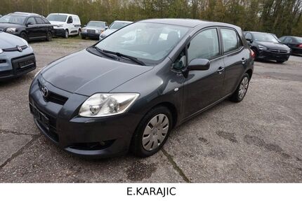 Toyota Auris 210.600 km 1.990 &euro; ESCHWEILER - KINZWEILER 52249
