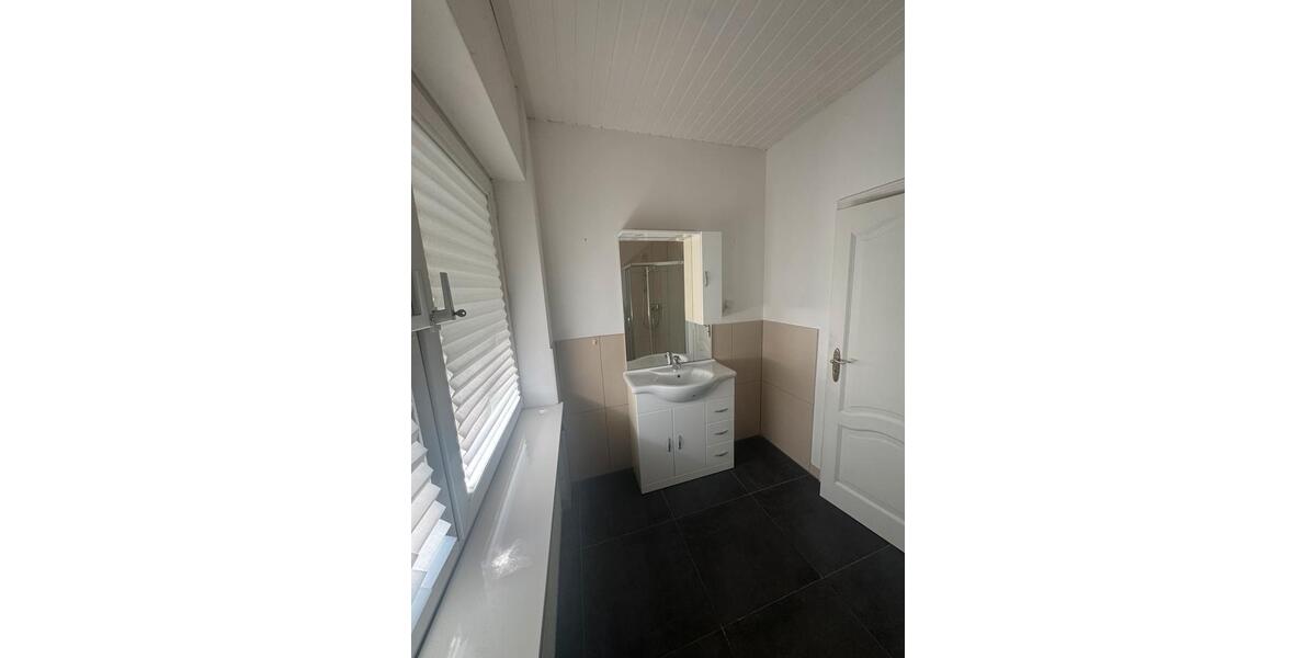 Erdgeschoßwohnung Würselen - 2 Zimmer, 80 m&sup2;, 1.080&euro; | Angebot:25865919