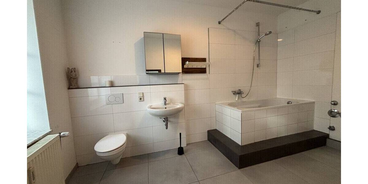 Etagenwohnung Aachen Horbach - 5 Zimmer, 131 m&sup2;, 199.000&euro; | Angebot:26192203
