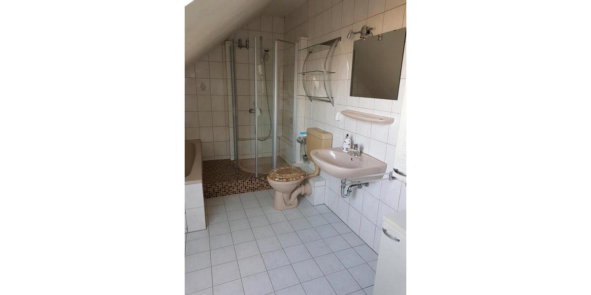 Dachgeschoßwohnung Euskirchen - 2 Zimmer, 56 m&sup2;, 148.000&euro; | Angebot:27281187