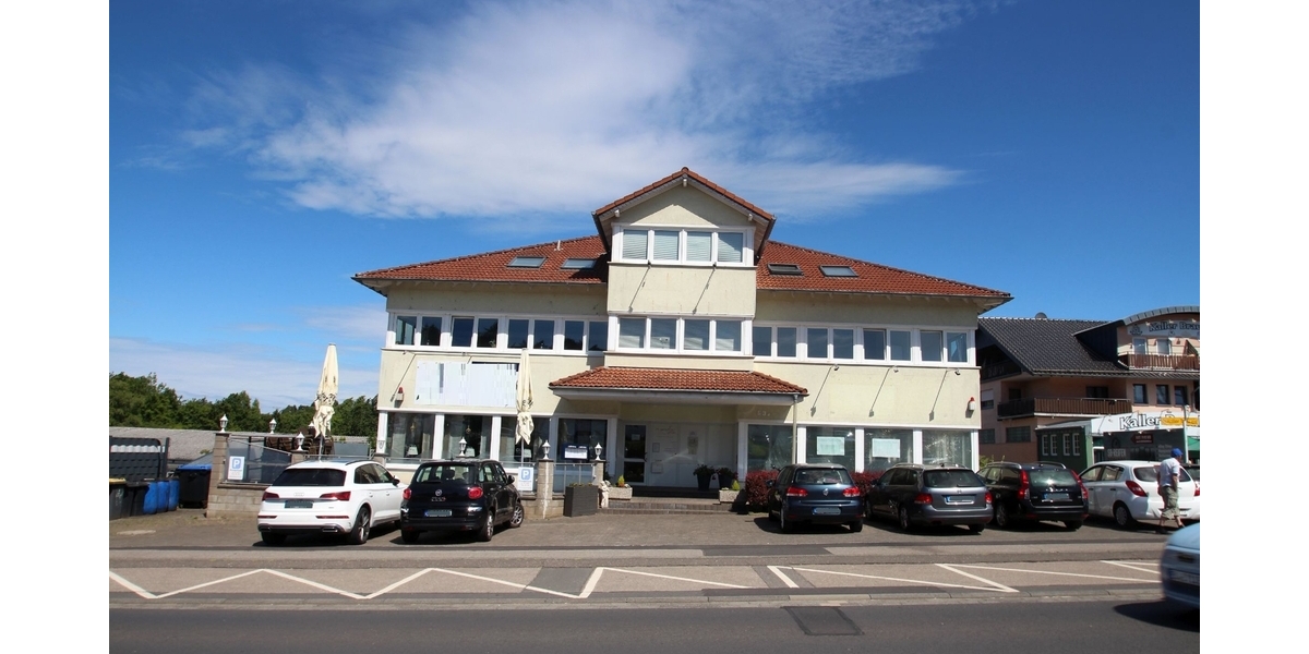 Außergewöhnliche Immobilie mit Möglichkeit zu Spitzen-Mieteinnahmen. - Einfamilienhaus Kall | Angebot:21357416