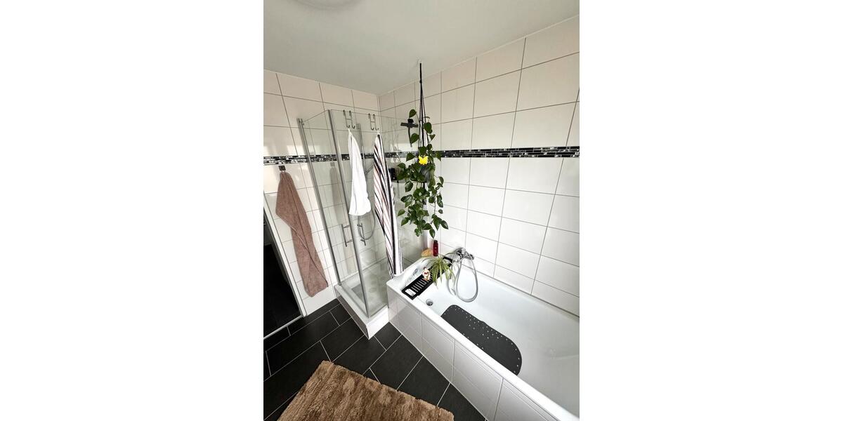 Etagenwohnung Herzogenrath - 3 Zimmer, 71 m&sup2;, 900&euro; | Angebot:25962532