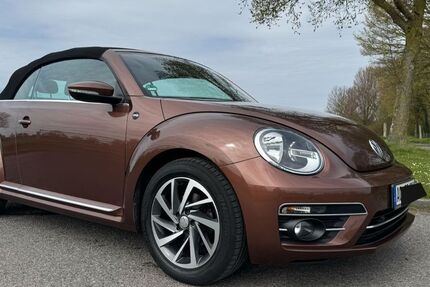 VW Beetle 64.800 km 24.990 &euro; Aachen 52076
