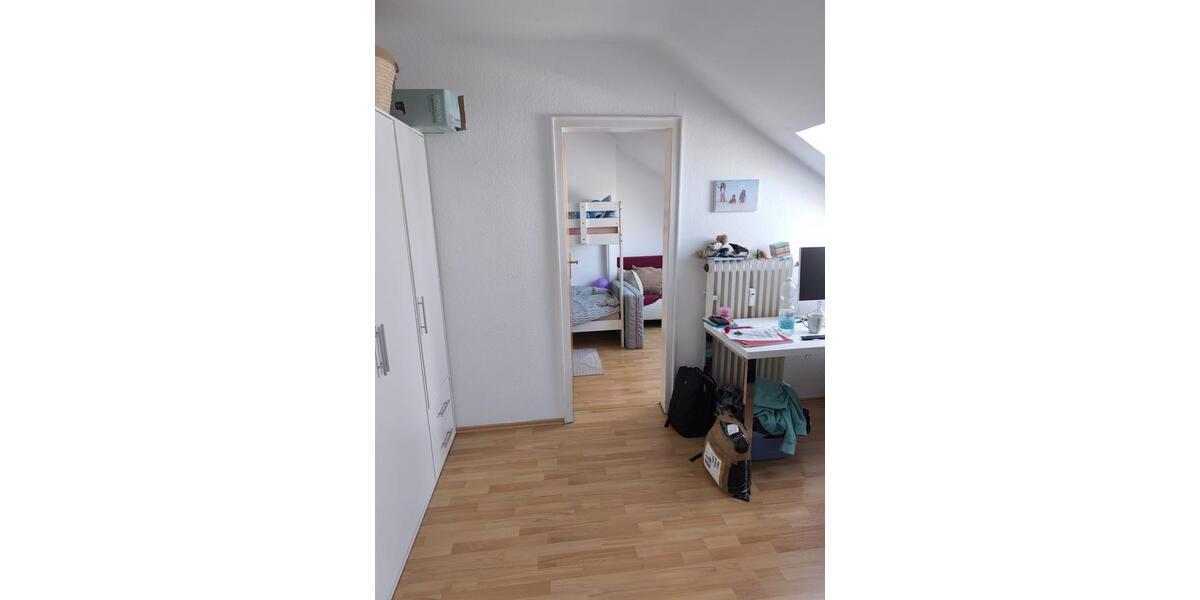 Dachgeschoßwohnung Kerpen Balkhausen - 3 Zimmer, 65 m&sup2;, 850&euro; | Angebot:26518377