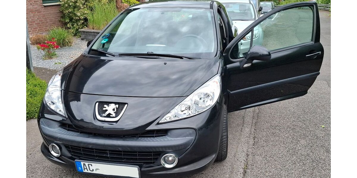 Peugeot 207 123.000 km 2.850 &euro; Eschweiler 52249