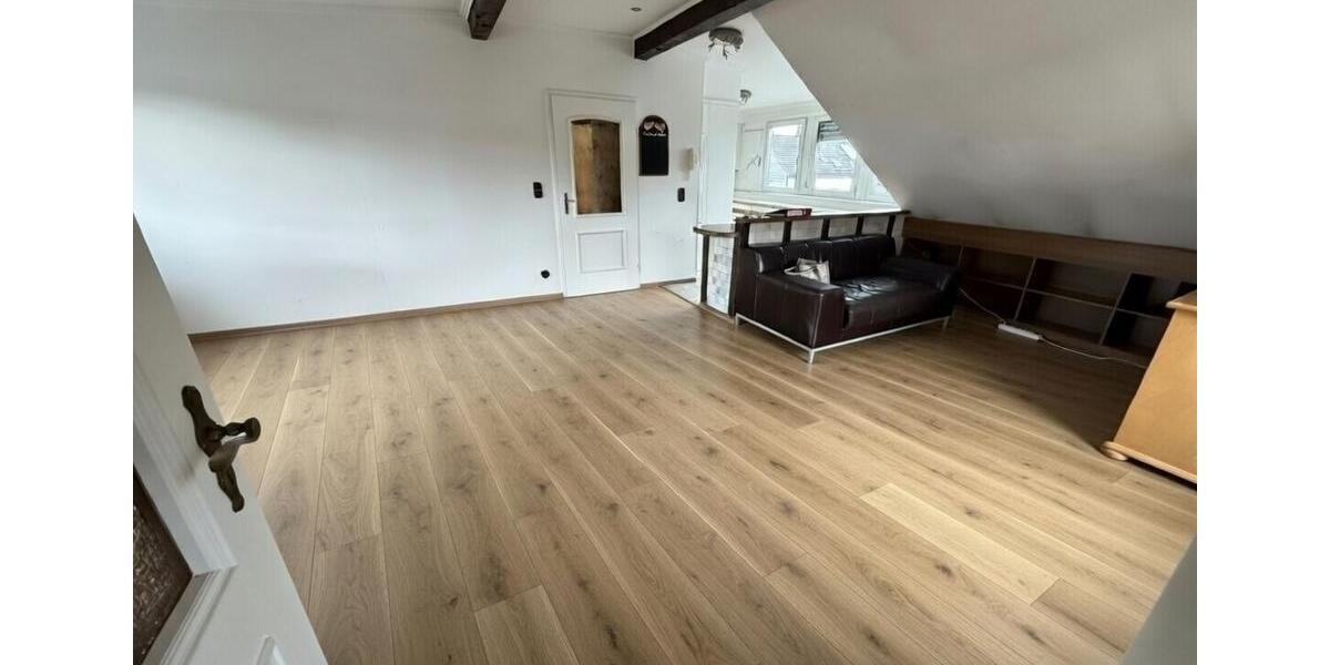 Dachgeschoßwohnung Herzogenrath - 3 Zimmer, 85 m&sup2;, 1.100&euro; | Angebot:25616709