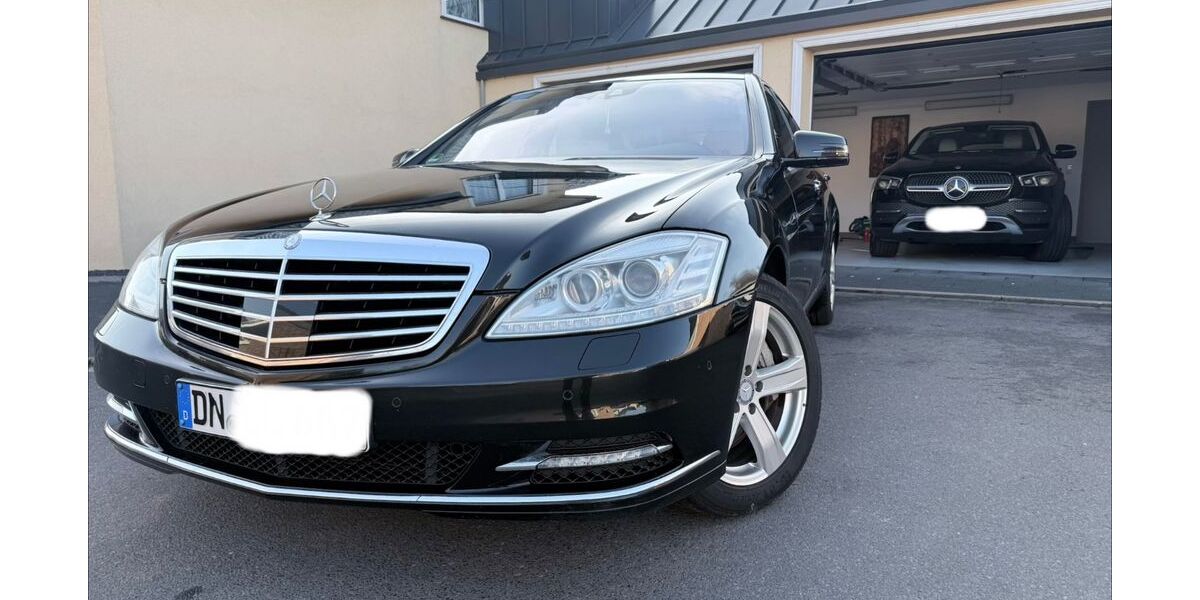 Mercedes-Benz S 500 161.212 km 22.599 &euro; Düren 52351