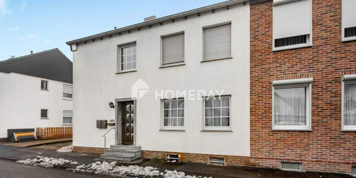 Mehrfamilienhaus, Wohnhaus Alsdorf Blumenrath - 6 Zimmer, 130 m&sup2;, 298.000&euro; | Angebot:25820168