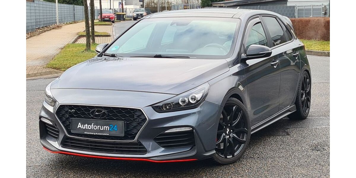Hyundai i30 94.000 km 19.250 &euro; Jülich 52428