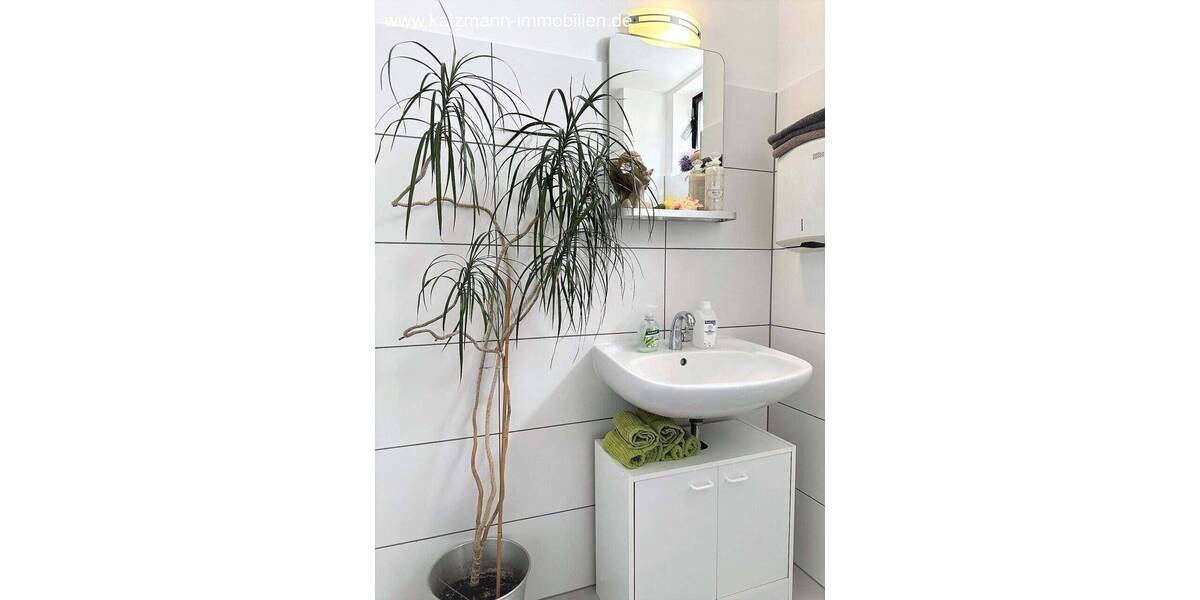 Gewerbeobjekt Kerpen Sindorf - 4 Zimmer, 109 m&sup2;, 952&euro; | Angebot:25749014