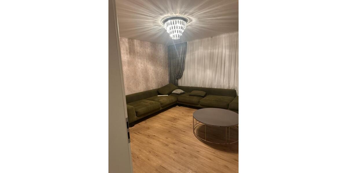 Etagenwohnung Bergheim - 6 Zimmer, 150 m&sup2;, 2.300&euro; | Angebot:25996430